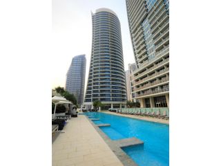 H Luxury Apartment at Surfers Paradise High floor Apartment, Gold Coast - 2
