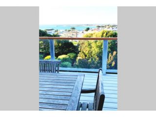Apollo Ocean Blue ~ Oceanview ~Wifi ~Pet Friendly Guest house, Apollo Bay - 5