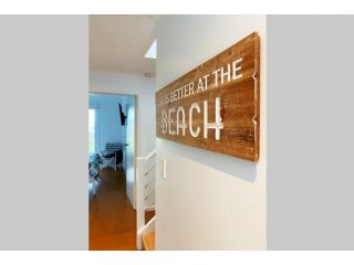 Apollo Ocean Blue ~ Oceanview ~Wifi ~Pet Friendly Guest house, Apollo Bay - 1