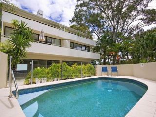 Cove Point 4 Guest house, Noosa Heads - 1