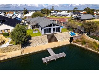 Aqua Tides- Family Home with Pool Guest house, Western Australia - 2