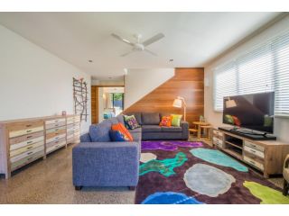 Aqua-Time Guest house, Point Lookout - 1
