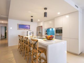 Aqua View 202 Twentynine Canberra Tce Kings beach Apartment, Caloundra - 4