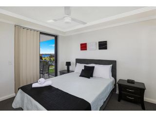 Aqualine Apartments On The Broadwater Aparthotel, Gold Coast - 1