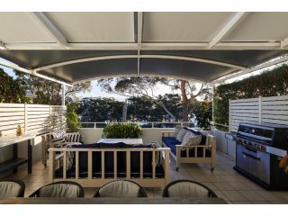 Arabella - stunning coastal family holiday home.2 Guest house, Nelson Bay - 2