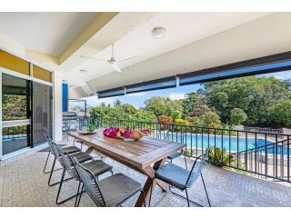 'Arafura Blue' a Poolside Family Oasis on the Coast Guest house, Nightcliff - 1