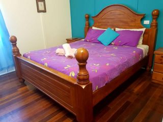 Arcadia Beach Guest House and Car Hire Guest house, Nelly Bay - 5