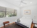 Immaculate Beachside Home with Fireplace and Patio Guest house, Bateau Bay - thumb 7