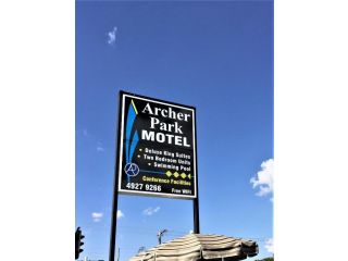 Archer Park Motel Hotel, Rockhampton - 4