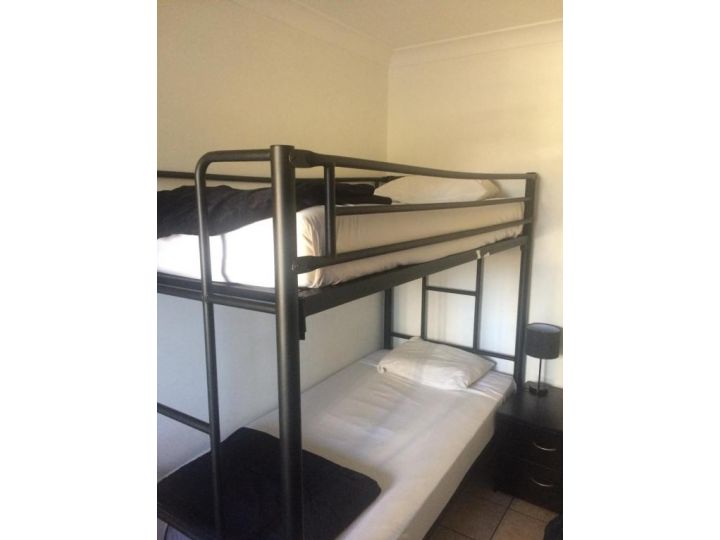 Arrival Lodge Hostel Accommodation Bed and breakfast, Gold Coast - imaginea 3