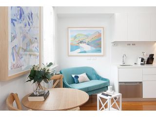 Art Deco Designer Studio in Lewisham Apartment, Sydney - 3