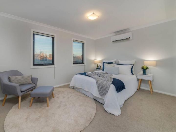 3 Bedroom townhouse located 2 minutes from town center Guest house, Wangaratta - imaginea 8