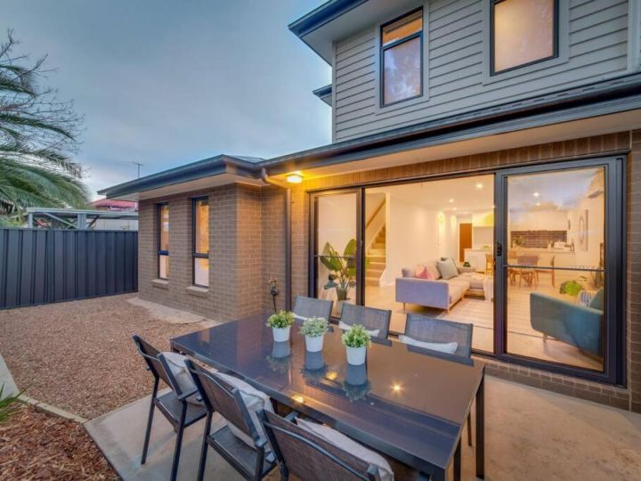 3 Bedroom townhouse located 2 minutes from town center Guest house, Wangaratta - imaginea 7