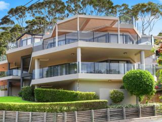 Spacious Modern Apartment with Breathtaking Views Guest house, Terrigal - 2