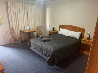 Asters On James Motor Inn Hotel, Toowoomba - 5