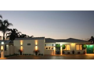 Astoria Retreat Bed & Breakfast Bed and breakfast, Perth - 2