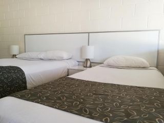 Augathella Motel & Caravan Park Hotel, Queensland - 3