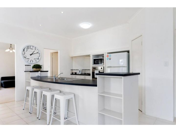 Avalon Beach Escape ~ Family Favourite with Wifi Guest house, Wannanup - imaginea 6