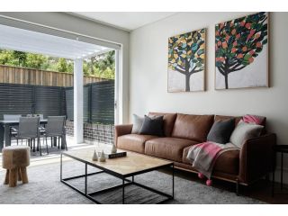 AVON7S - Premium 3 Bed Family Townhouse - Parking - BBQ area Apartment, New South Wales - 2