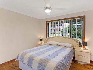 Away @ Nelson Bay, 29 Wollomi Ave - Incredible Water Views, Pet Friendly, WIFI & Aircon Guest house, Nelson Bay - 5