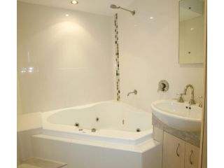 Allamanda U2, - Awesome Location - Apartment, Caloundra - 3