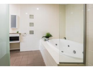 Azure Vista - 3 Bedroom Unit - Ocean Views Apartment, Agnes Water - 1