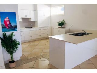 Azure Vista Guest house, Belmont - 5