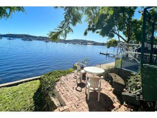 Azure Vista Guest house, Belmont - 1