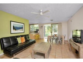 Baden 35 - Rainbow Shores, Walk To Beach, Pools, Tennis Court Guest house, Rainbow Beach - 2