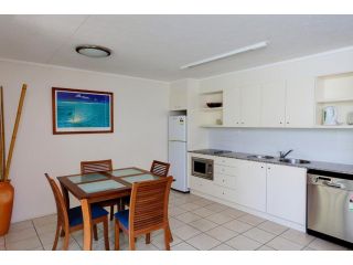 Baden 50 - Rainbow Shores, Swimming pool, walk to beach, tropical surroundings Guest house, Rainbow Beach - 2