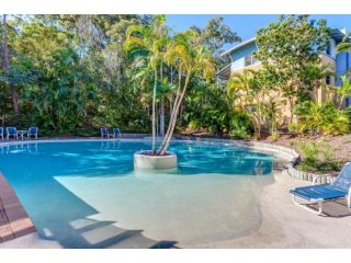 Baden 50 - Rainbow Shores, Swimming pool, walk to beach, tropical surroundings Guest house, Rainbow Beach - 1