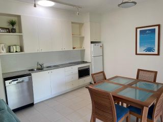 Baden 52 - Rainbow Shores - Gorgeous Resort Unit With Pool and Tennis Court Guest house, Rainbow Beach - 3