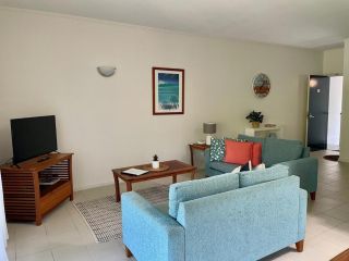Baden 52 - Rainbow Shores - Gorgeous Resort Unit With Pool and Tennis Court Guest house, Rainbow Beach - 1