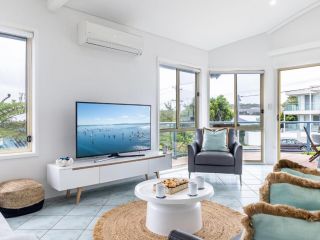 Baia Villa air con WiFi and views of Fingal Beach Guest house, Fingal Bay - 4