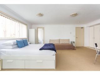 Balcony Studio in Heart of Manly Dining and Shops Apartment, Sydney - 5
