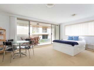 Balcony Studio in Heart of Manly Dining and Shops Apartment, Sydney - 2
