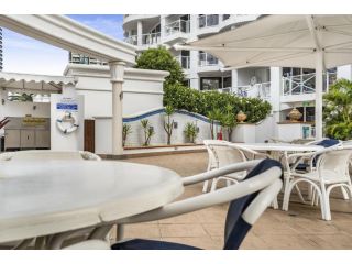 Cosy Balcony Studio Near Broadbeach Shops & Dining Apartment, Gold Coast - 5