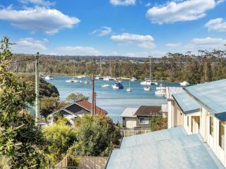 Balcony With Water Views with Private Courtyard Guest house, Huskisson - 2