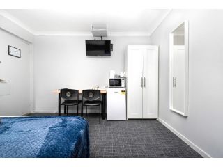 Bald Hills Motel Hotel, Queensland - 3