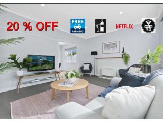 BALLARAT CLOSE 2 CBD + HOSPITAL+3BR HOME+NETFLIX + WiFi + Gift Apartment, Victoria - 2