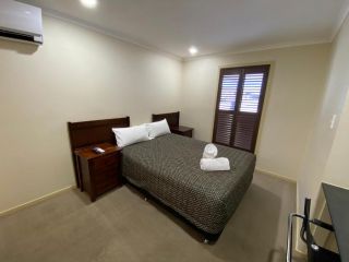 Balranald Club Motel Hotel, New South Wales - 1