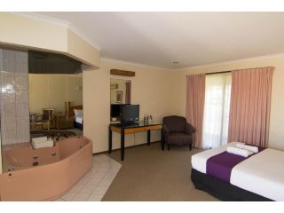 Balranald Motor Inn Hotel, New South Wales - 1