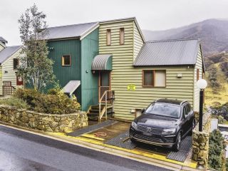 Banjo 2 Bedroom Loft with fireplace and mountain views Apartment, Thredbo - 3