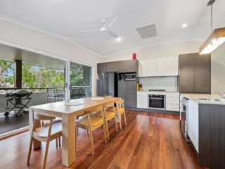 Banksia Beach House Guest house, Point Lookout - 4