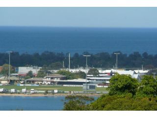 Banksia Waters Guest house, Lakes Entrance - 4