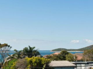Barefoot Bliss 4 Apartment, Fingal Bay - 1