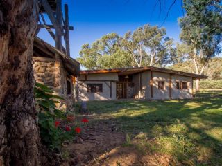 Pilliga Pottery Creative Farmstay Farm stay, Coonabarabran - 3