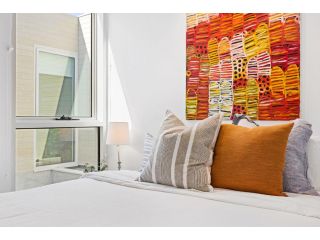 Designer Luxury for 2 Apartment, Mornington - 1