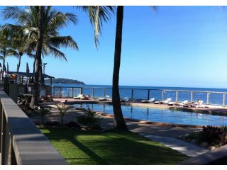 Nomads Magnetic Island - Base Hostel, Nelly Bay - 1