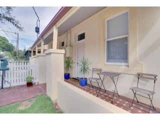 Bath Street Cottages Apartment, Adelaide - 1